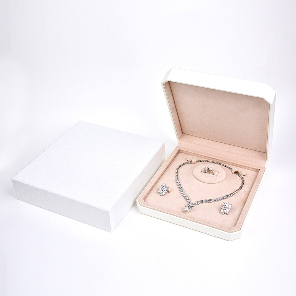 수쿰빗 컬렉션 (쇼룸) Sukhumvit Box Collection
