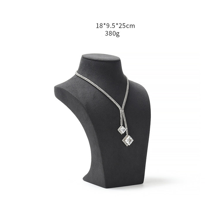 소피스티케이티드 목상 (쇼룸) Sophisticated Necklace Bust