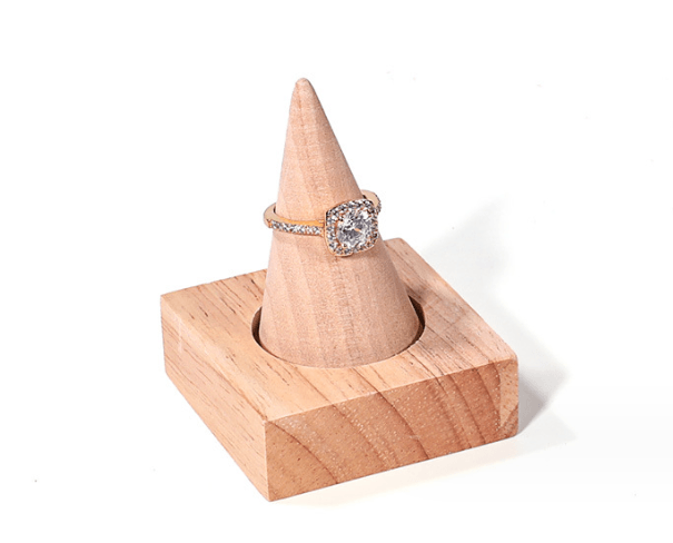 원뿔 반지 거치대 Cone Shape Wood Finger Ring Stand For Fashion Jewelry