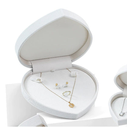 하트 쉐입 벨벳 컬렉션 (쇼룸) Heart shaped velvet Collection